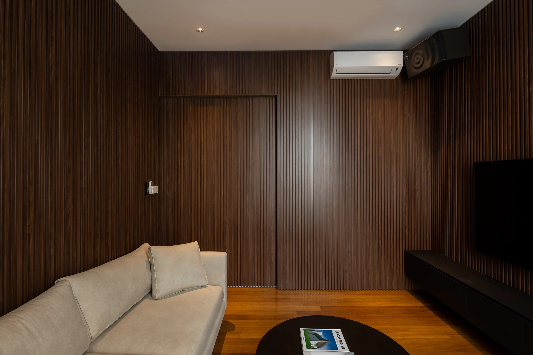 Grandville USJ — project photograph 85